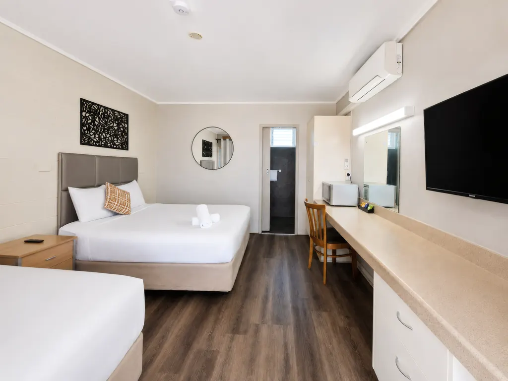 Twin Room — bed detail